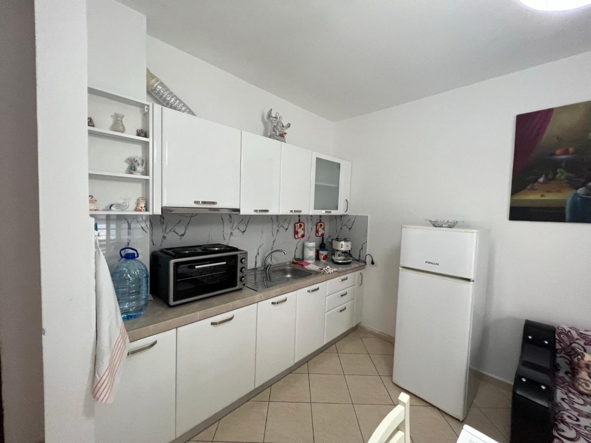 Vivi La Tua Vacanza Con L'Appartamento 1 Di Ervin! Enjoy Your Holiday With Ervin'S Apartment 1! Vlore Ngoại thất bức ảnh