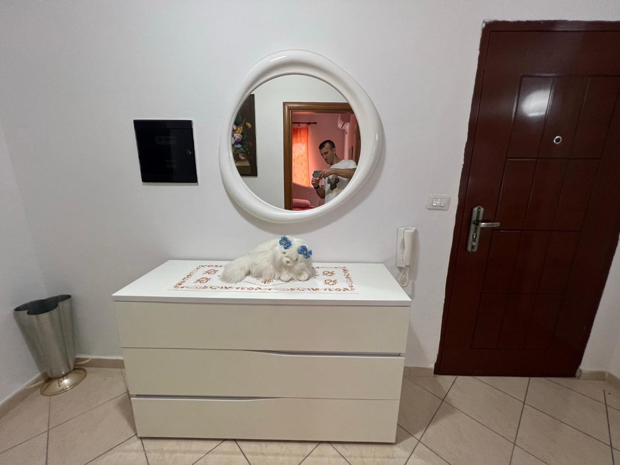 Vivi La Tua Vacanza Con L'Appartamento 1 Di Ervin! Enjoy Your Holiday With Ervin'S Apartment 1! Vlore Ngoại thất bức ảnh