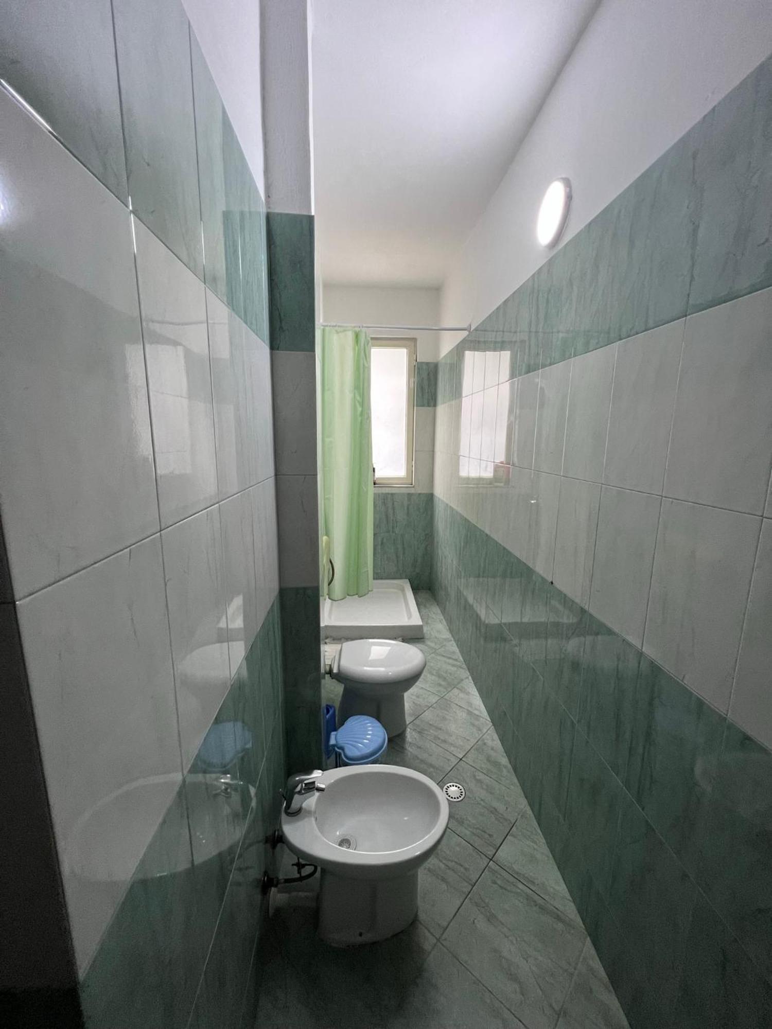 Vivi La Tua Vacanza Con L'Appartamento 1 Di Ervin! Enjoy Your Holiday With Ervin'S Apartment 1! Vlore Ngoại thất bức ảnh